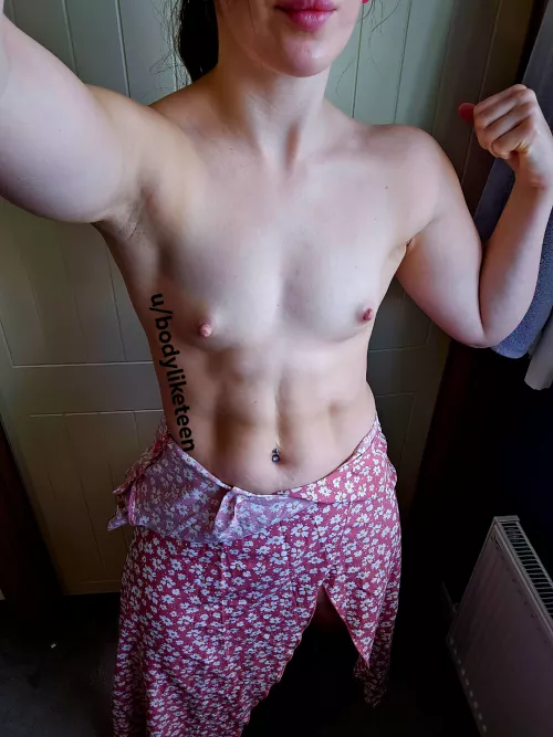 Am I still hot with no boobs? Be honest 