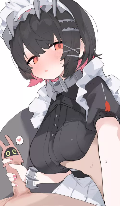 Ellen Joe handling a bangboo