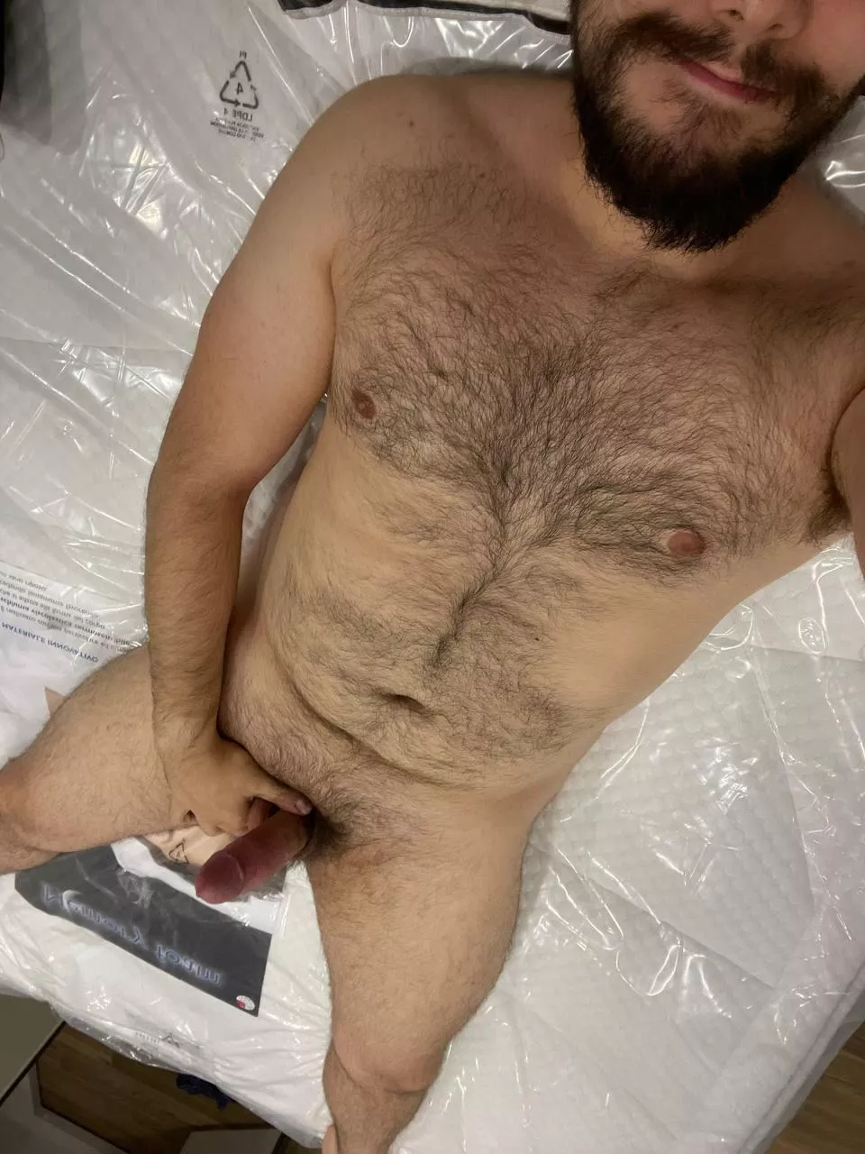 I just know the way we could break in this new bed. What do you think?🤔