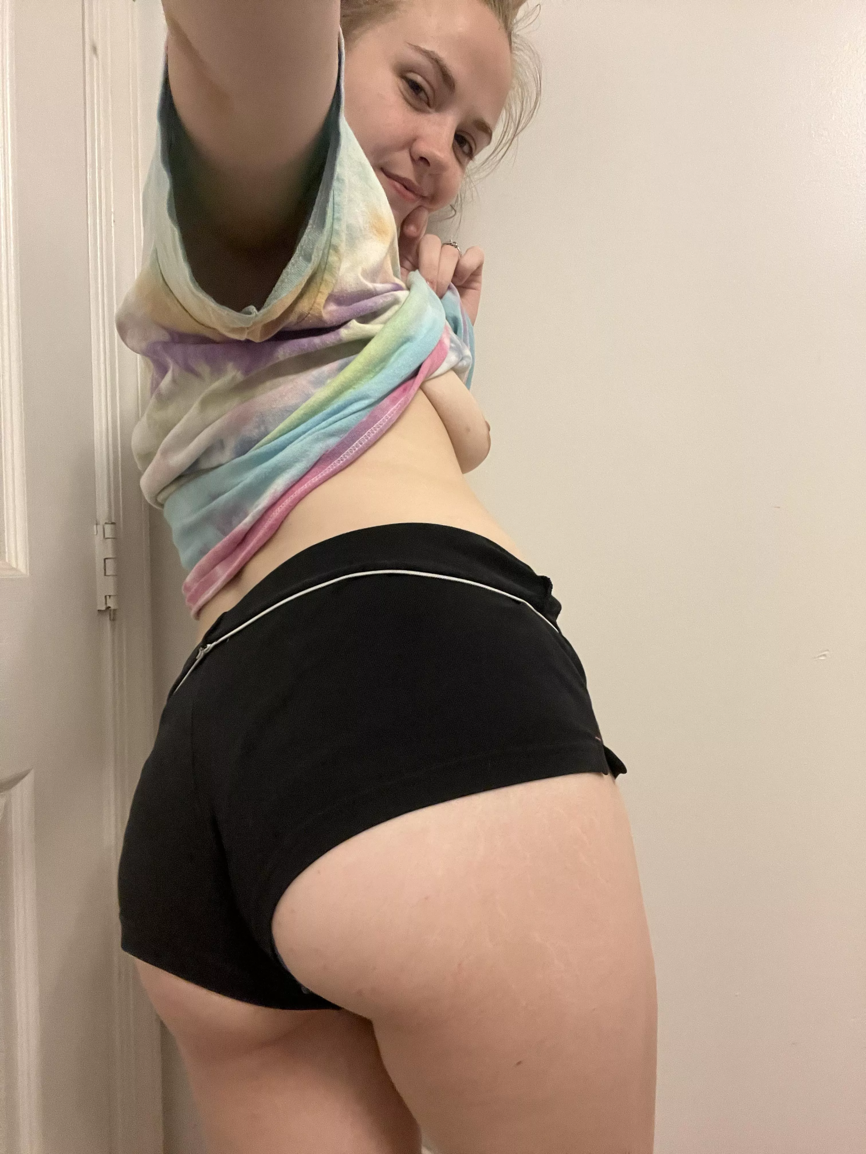 I say booty shorts can be just as good as a sundress 