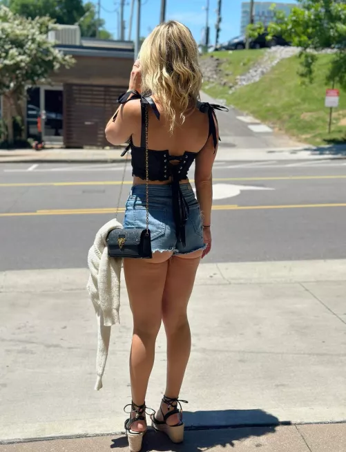 My ass is falling out!