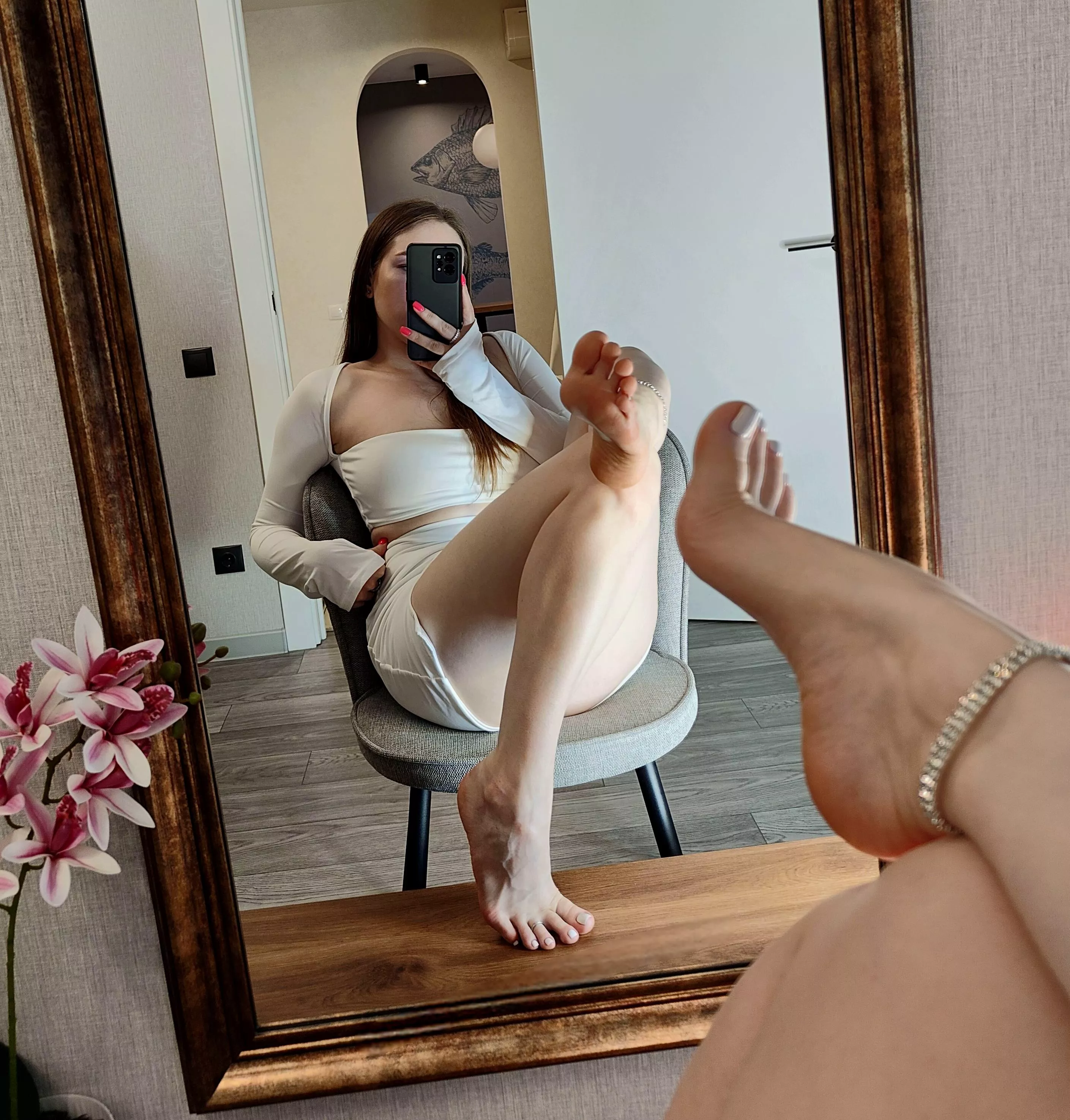 So much to lick🤤Waiting for your tongue😈