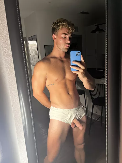 Tell me your favorite way to slack off at work