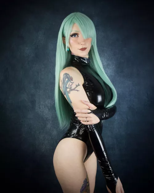 The hardest part about taking photos of shiny cosplays is when the light bounces off the costume haha