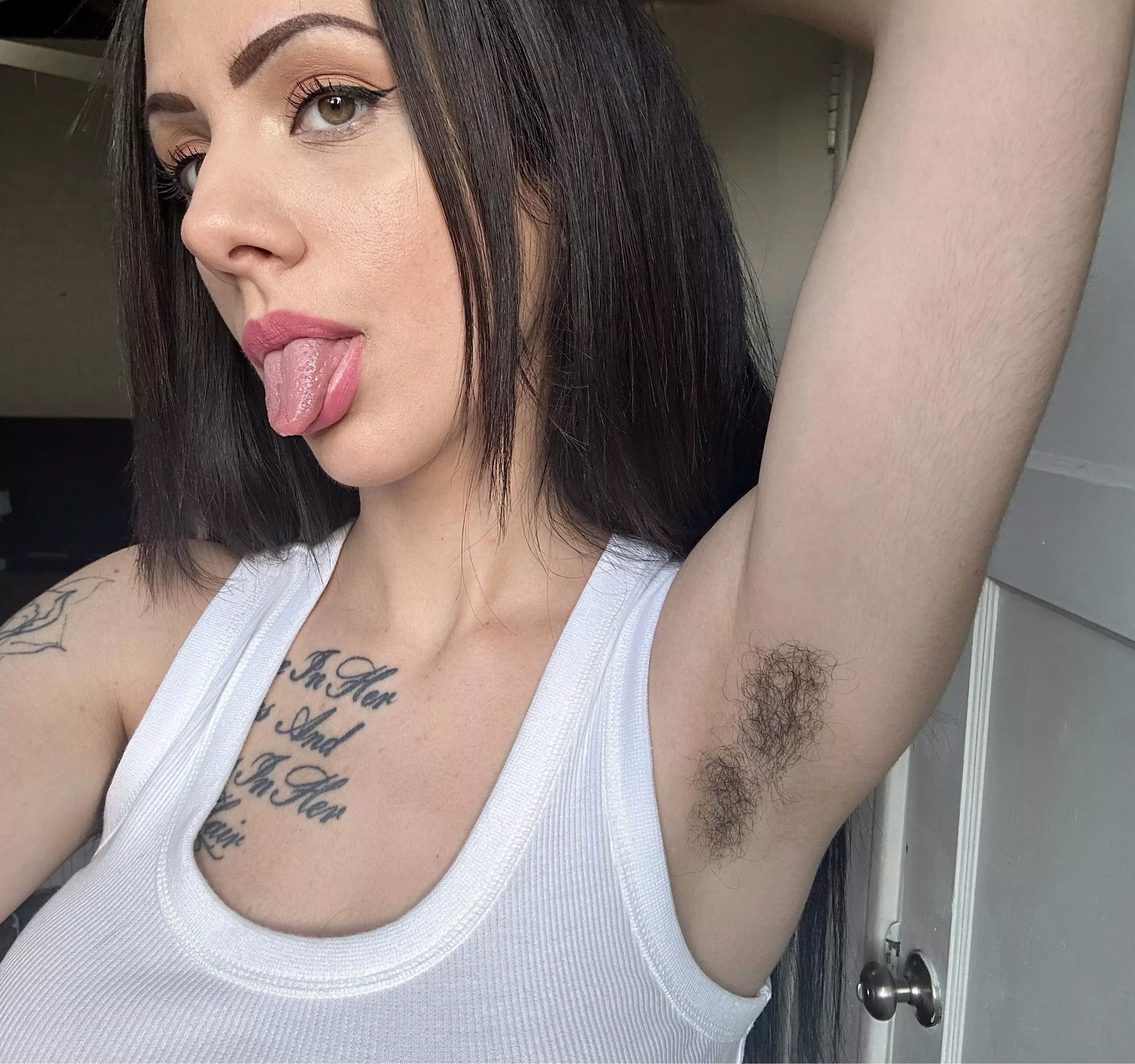 What’s your favorite thing about dark armpit hair. 