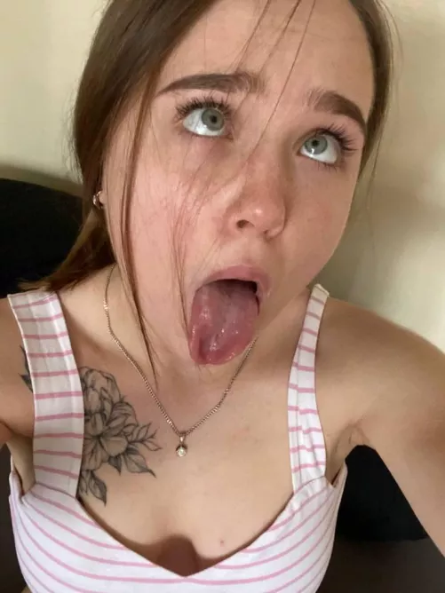 You want to see that ahegao during first sex, don't you