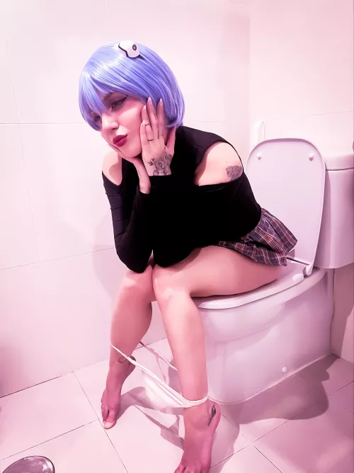 Are girls with blue hair your type?