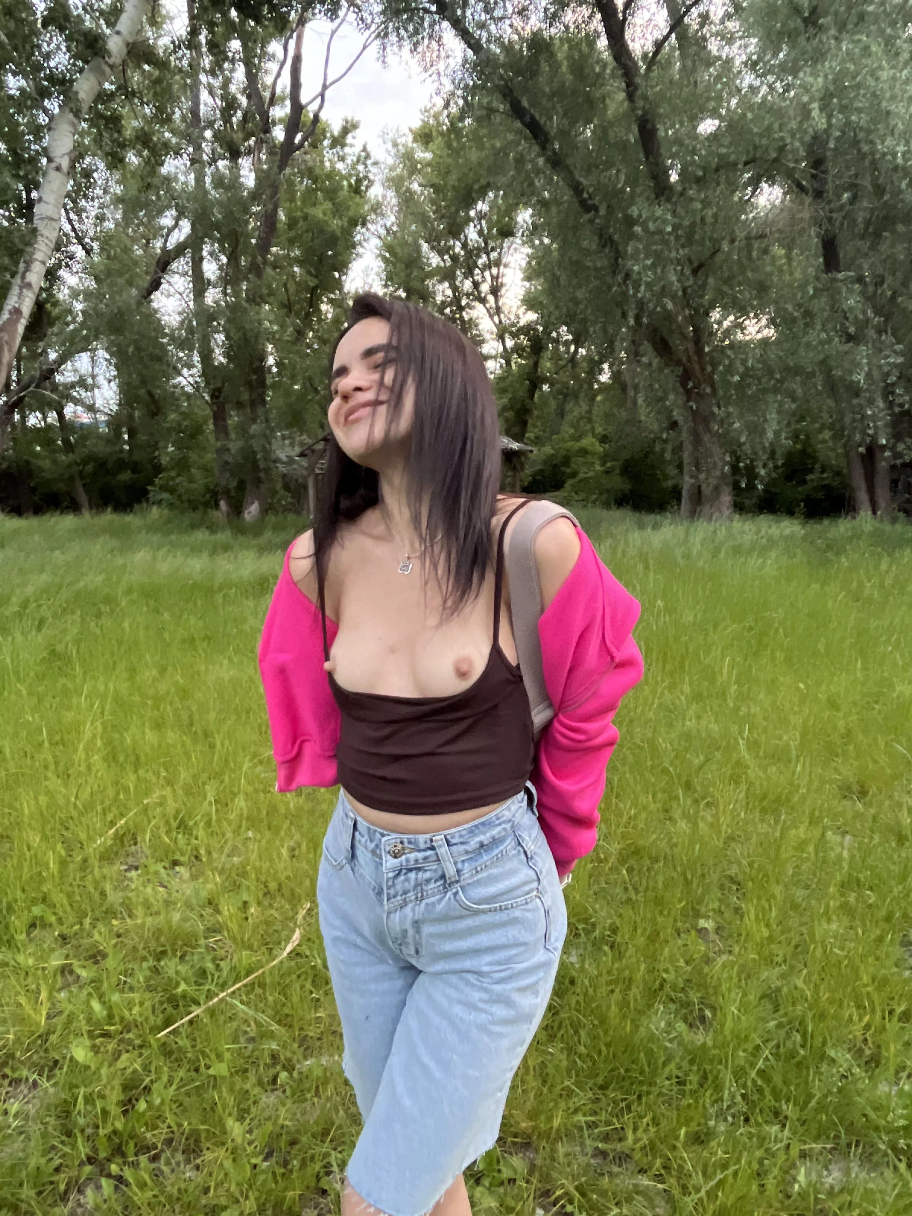 Are there brave guys who will fuck me in public?