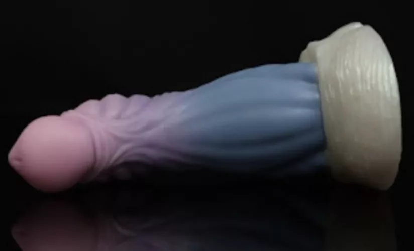 Can you lovely experts figure out which legacy model the toy in the photo is?