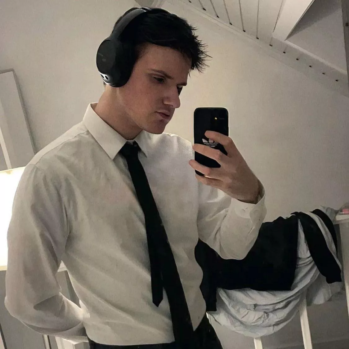 Do people here like Russian guys?