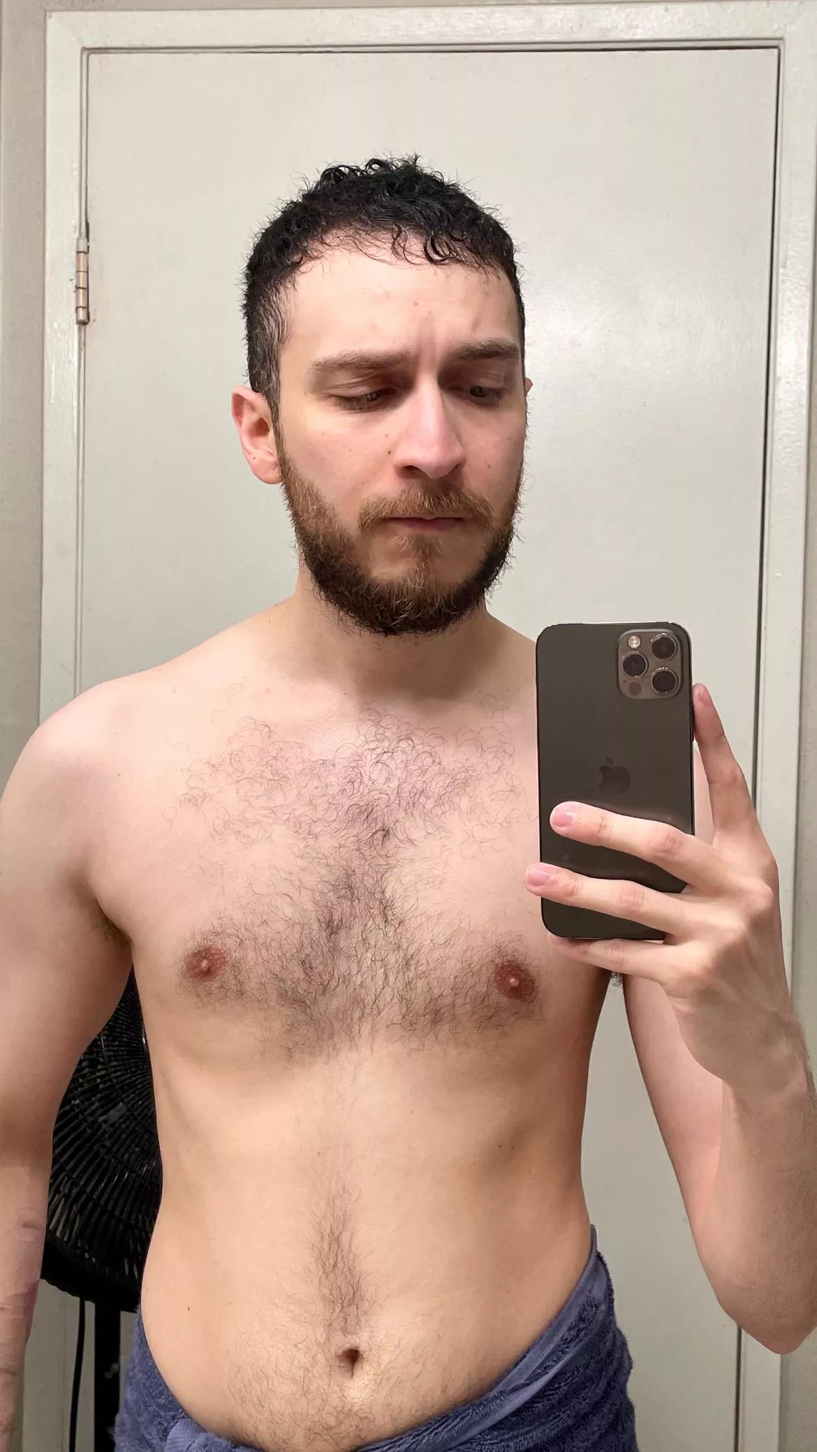 New haircut 🤠 Ready for the weekend ? 