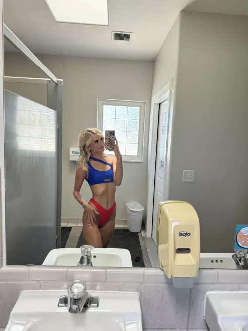 Sexy and tight, just taste me inside