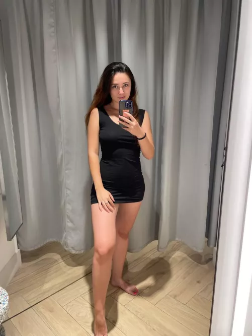 Would you rip that dress off me on a first date?