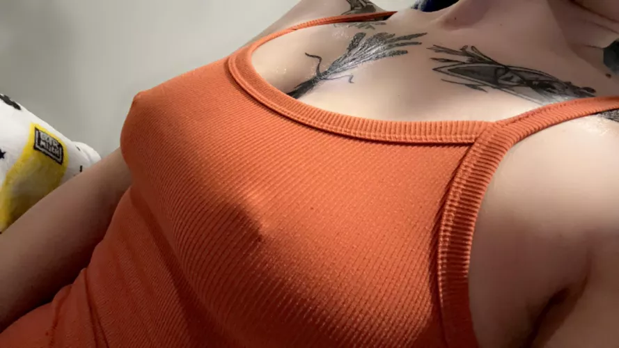 A beautiful braless morning 