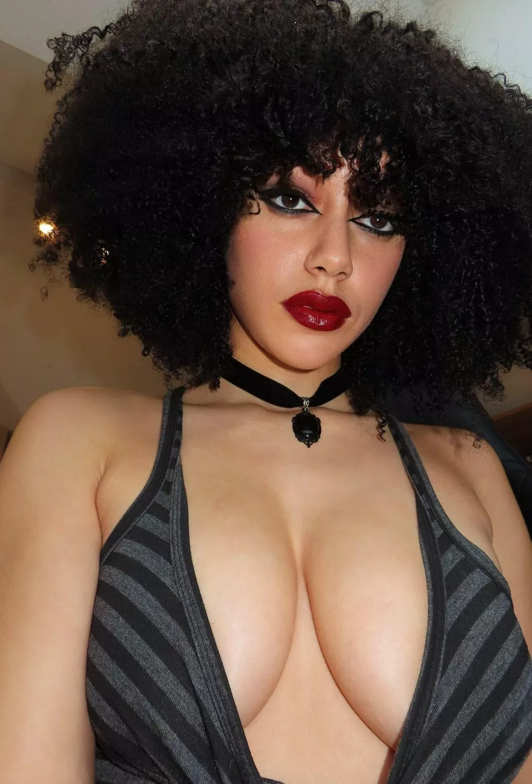 A beautiful Latina for you to enjoy