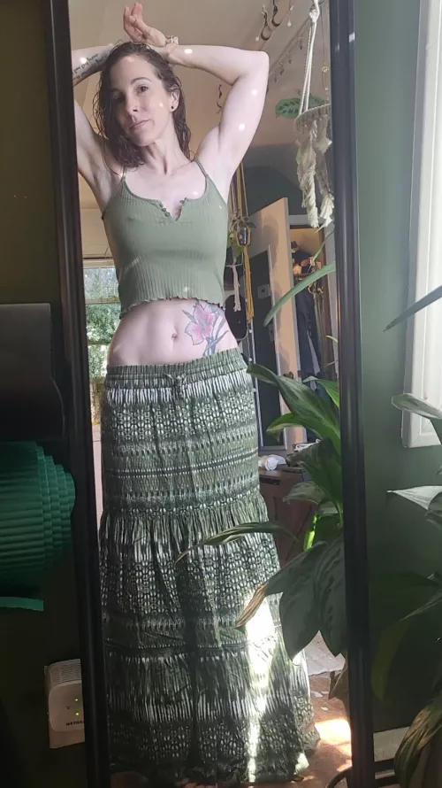 Another croptop for this hot day! [img] 