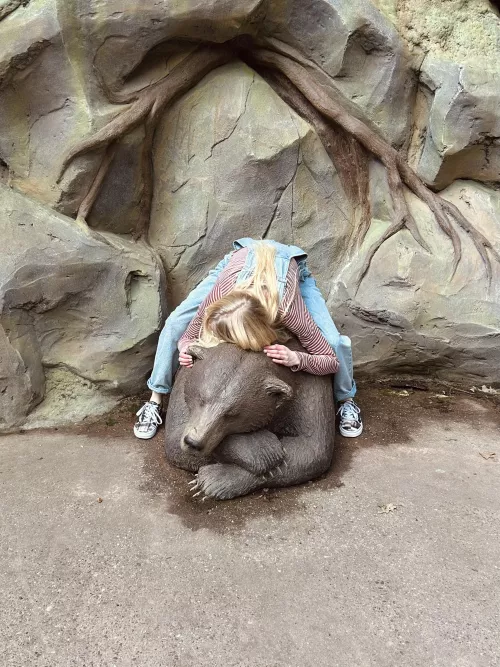 Daddy took me to the zoo!