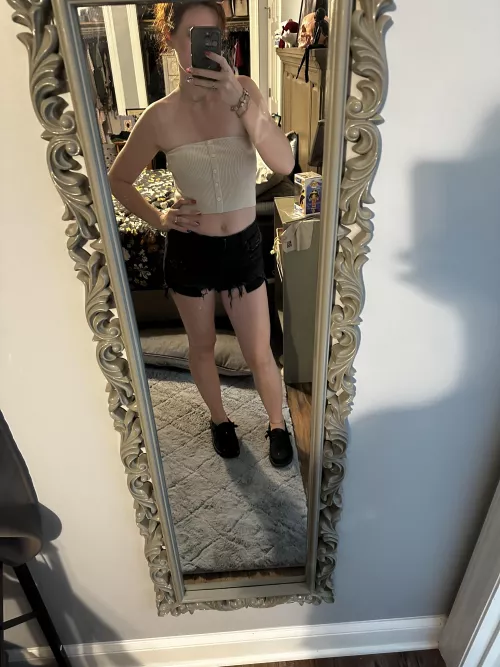 Date night tonight and feeling sexy [f]