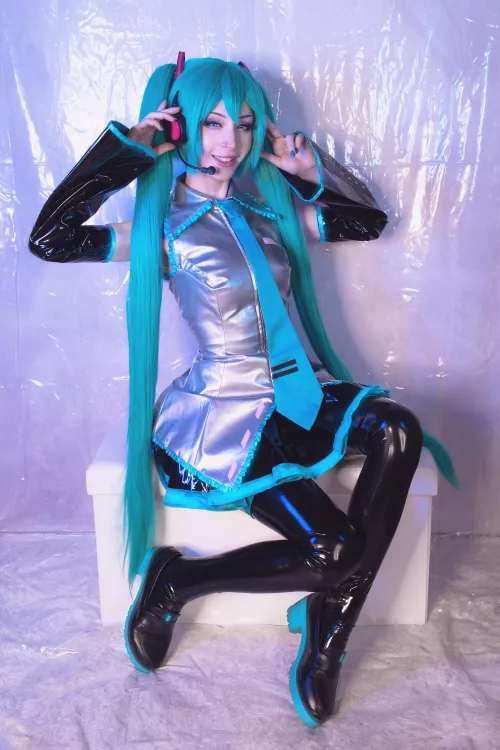 Hatsune Miku cosplay (Shiroktsne) 