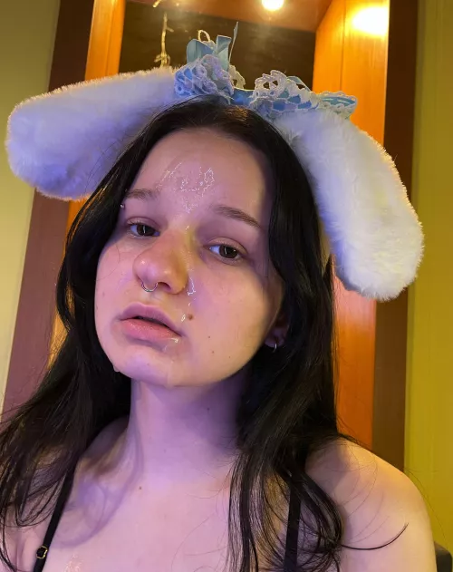 I hope your girlfriend lets you cum on my face