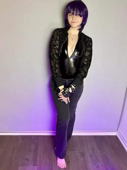 Just a normal outfit except for the hair 