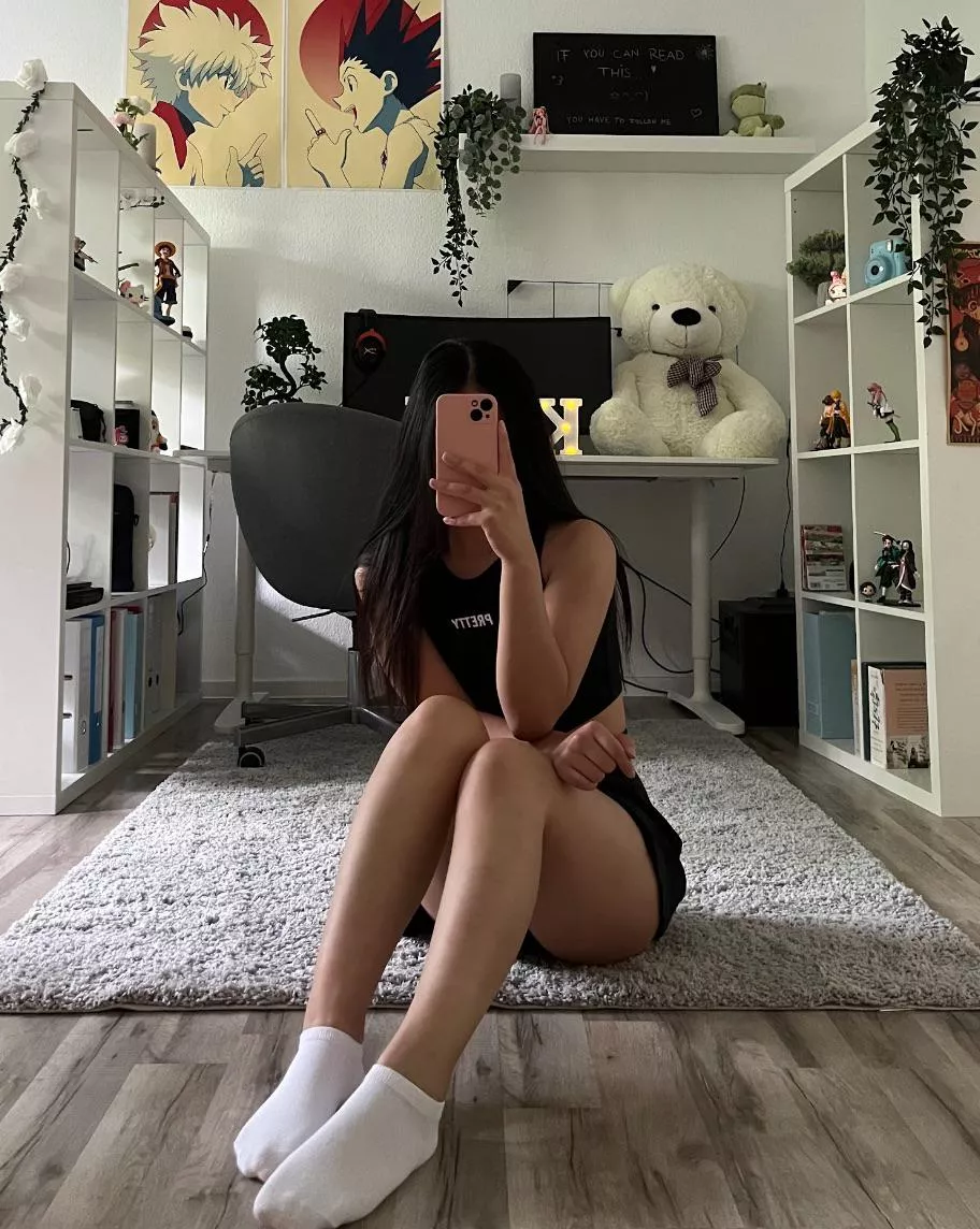 Just waiting till u come home :3