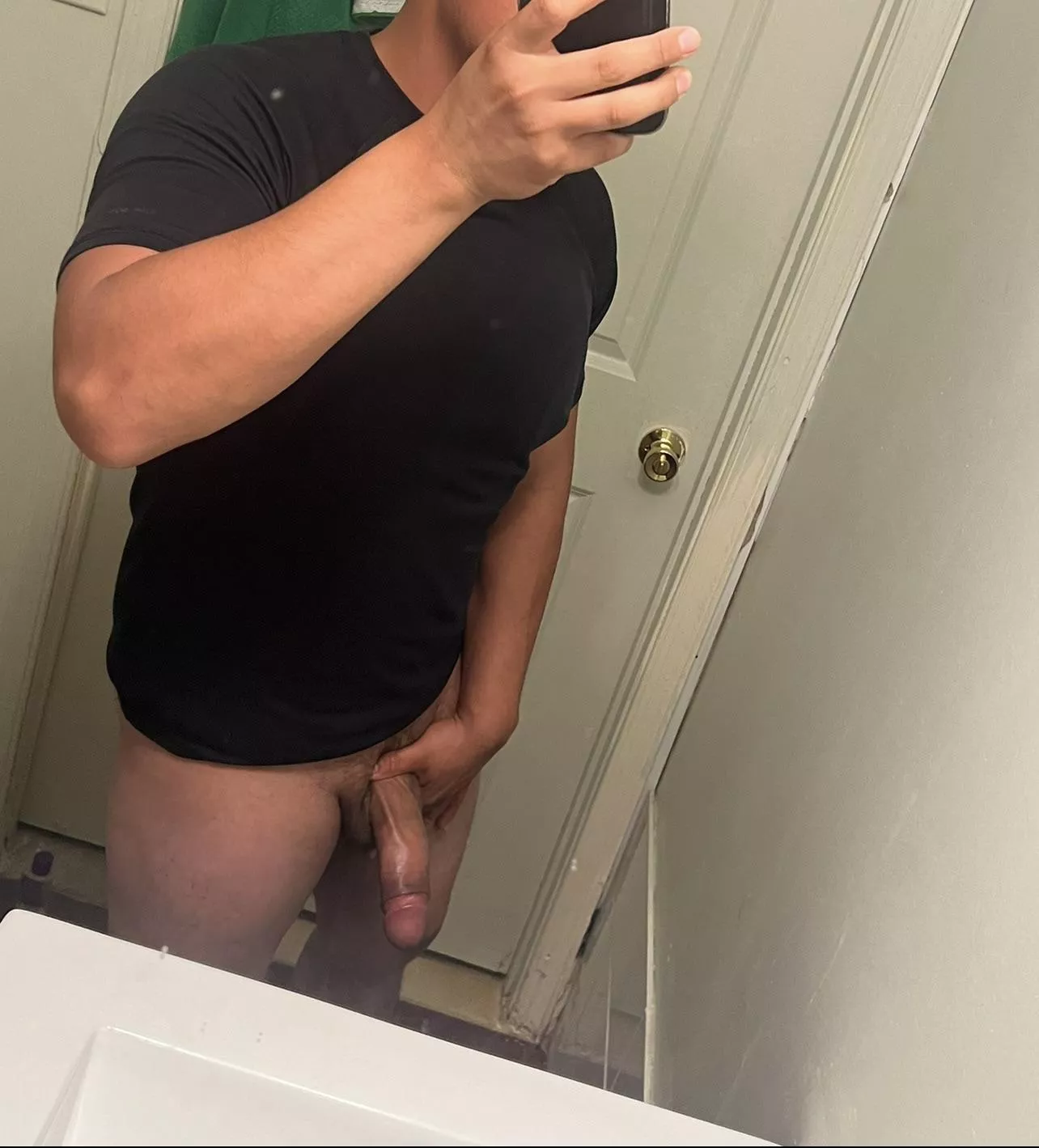 Need a gay ass rn
