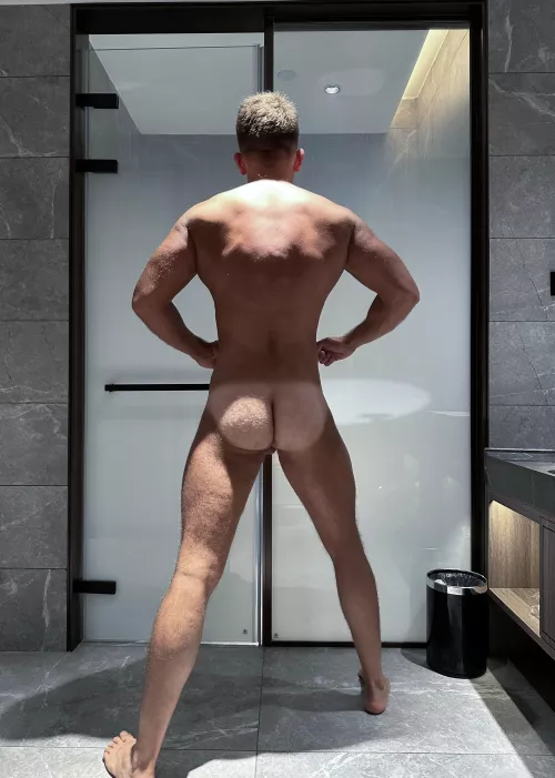 Should I keep my tanline?