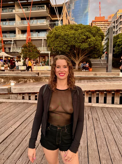 Spending the day showing my tits to tourists is a good day in my book 😜