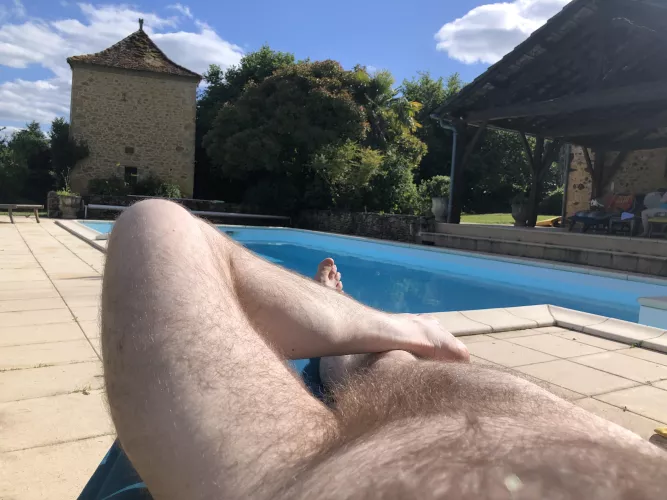 Successfully avoiding tan lines