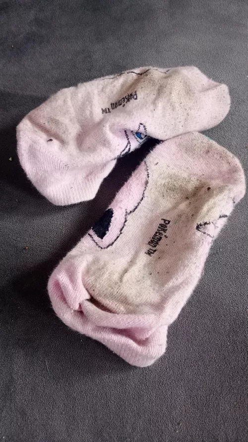 Thought Jigglypuff socks were meant to be Pink 🫣