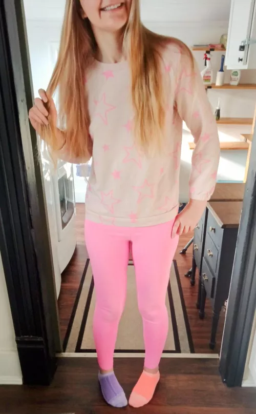 When my little chooses her own outfit 😋