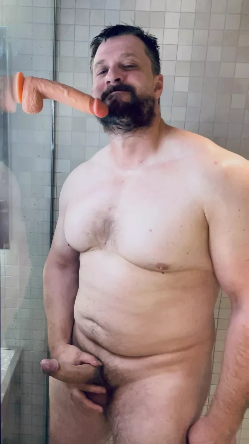 You caught your Rugby Buddy like this in the Shower. What are the first toughts that come to your mind ?