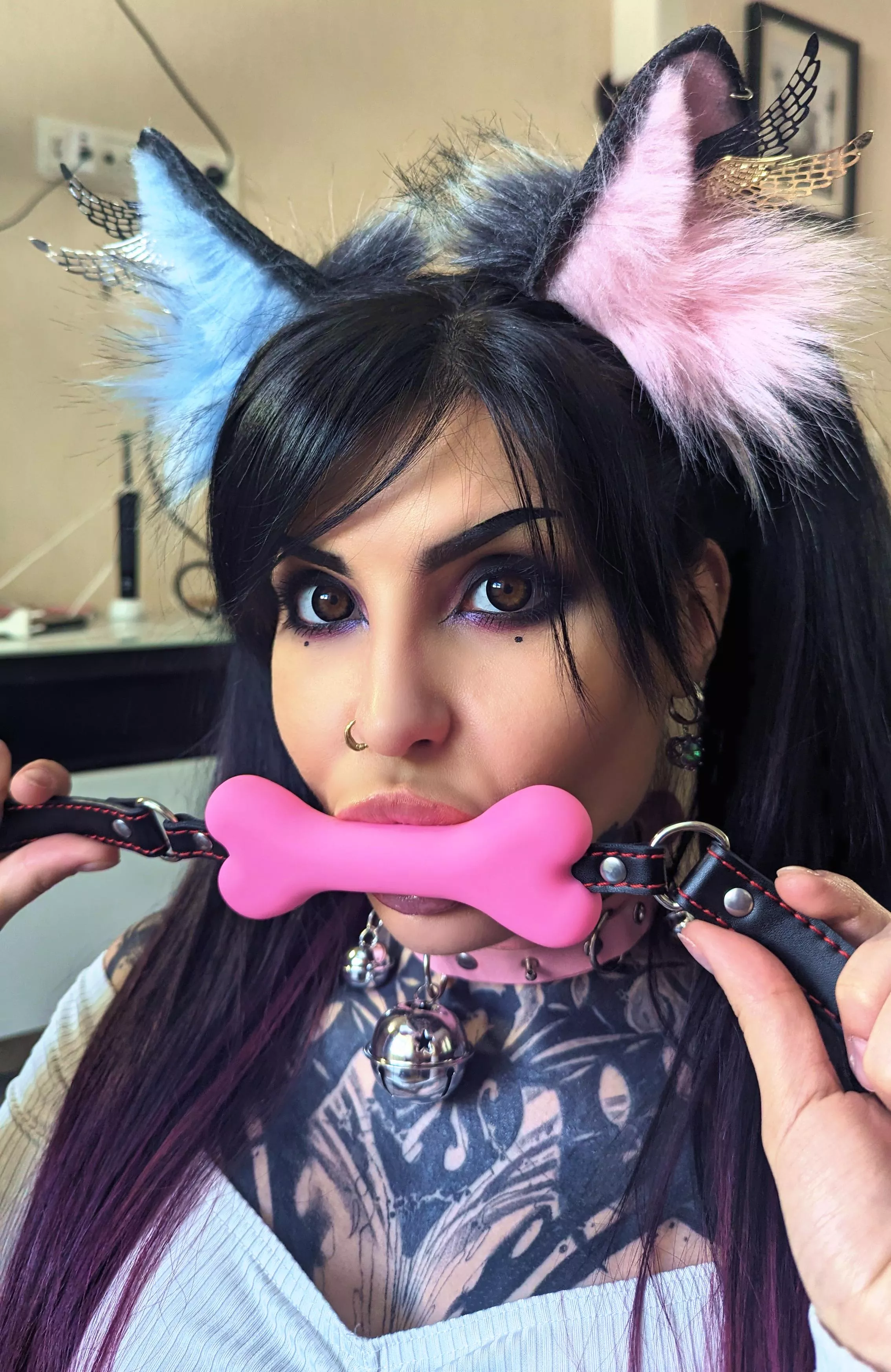 you know I'm gonna bite, right?