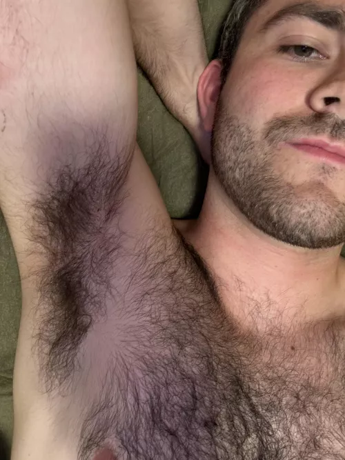 26 dude w the bushiest pits imma go live with hmu doug112346