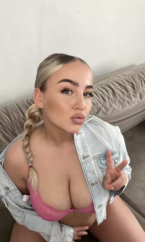 Do you think pink suits me?