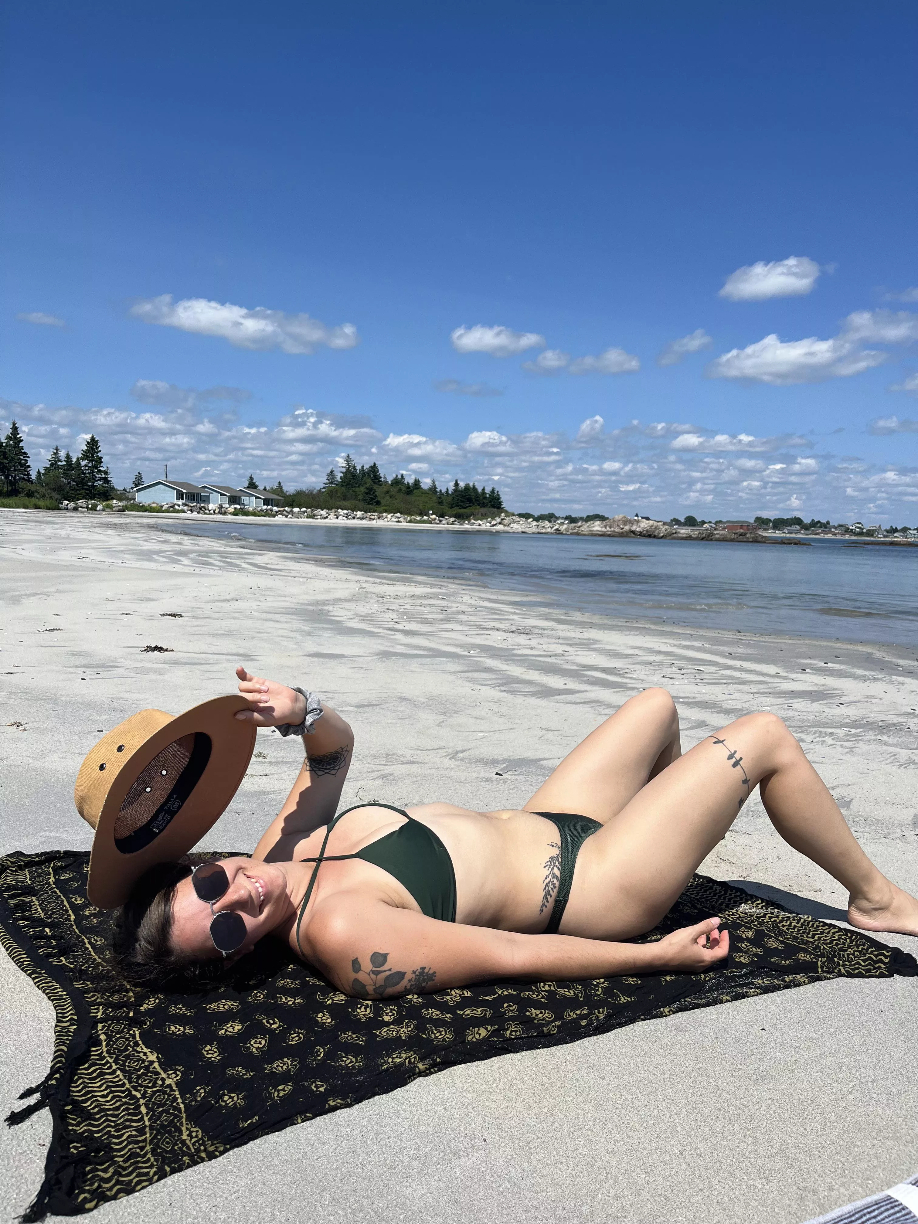 Getting a mild sunburn ☀️ [f]