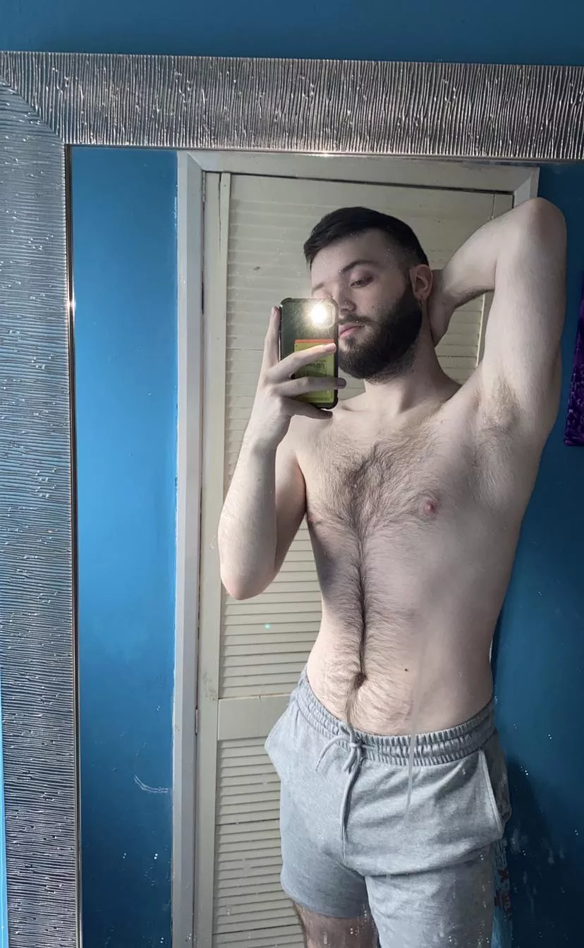 In need of someone to give me attention (i’m also in need of a tan) In need of someone to give me attention (i’m also in need of a tan)