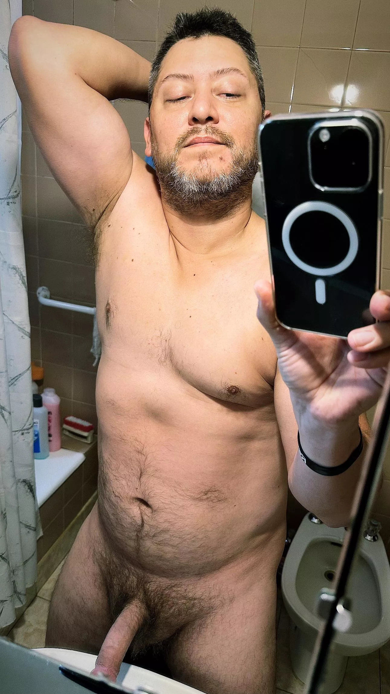 Shhh don't say anything but I can't upload this photo to ig