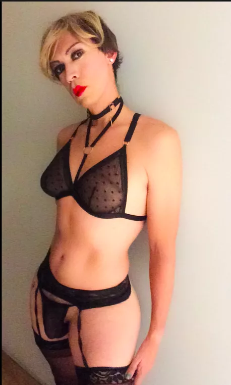 TOTAL Joannehsx ❤️🧡💛💚💙💜  Enjoying my sexy night 