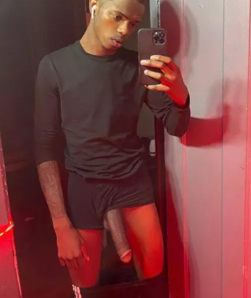 Your 21yo co-worker “accidentally” sends you this. Wwyd?