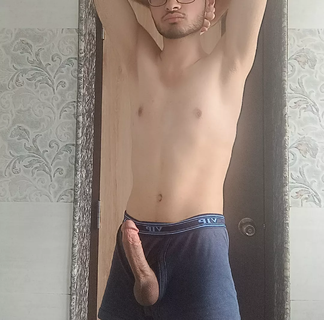 [19] I've got a popsicle for you, wanna taste?