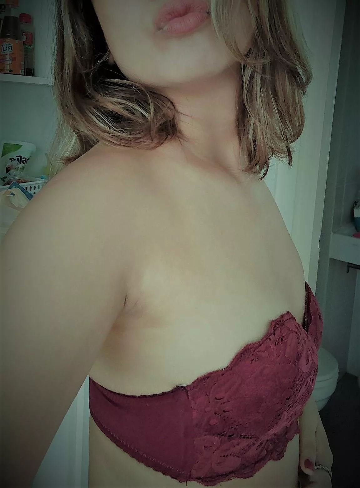 32 F, Asian Hotwife, Visiting FL