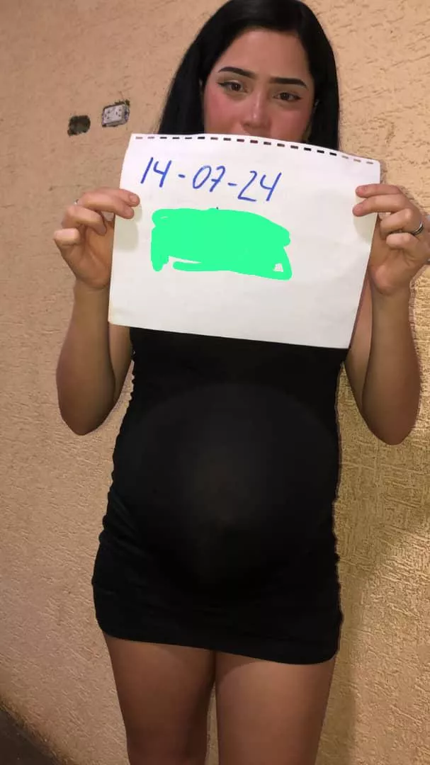 Already on my first day of week 36, if you want to see more of me and my sexy belly, write to me in private message 🥰🥰