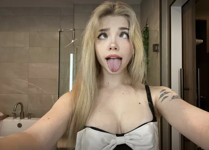 begging for that white substance 