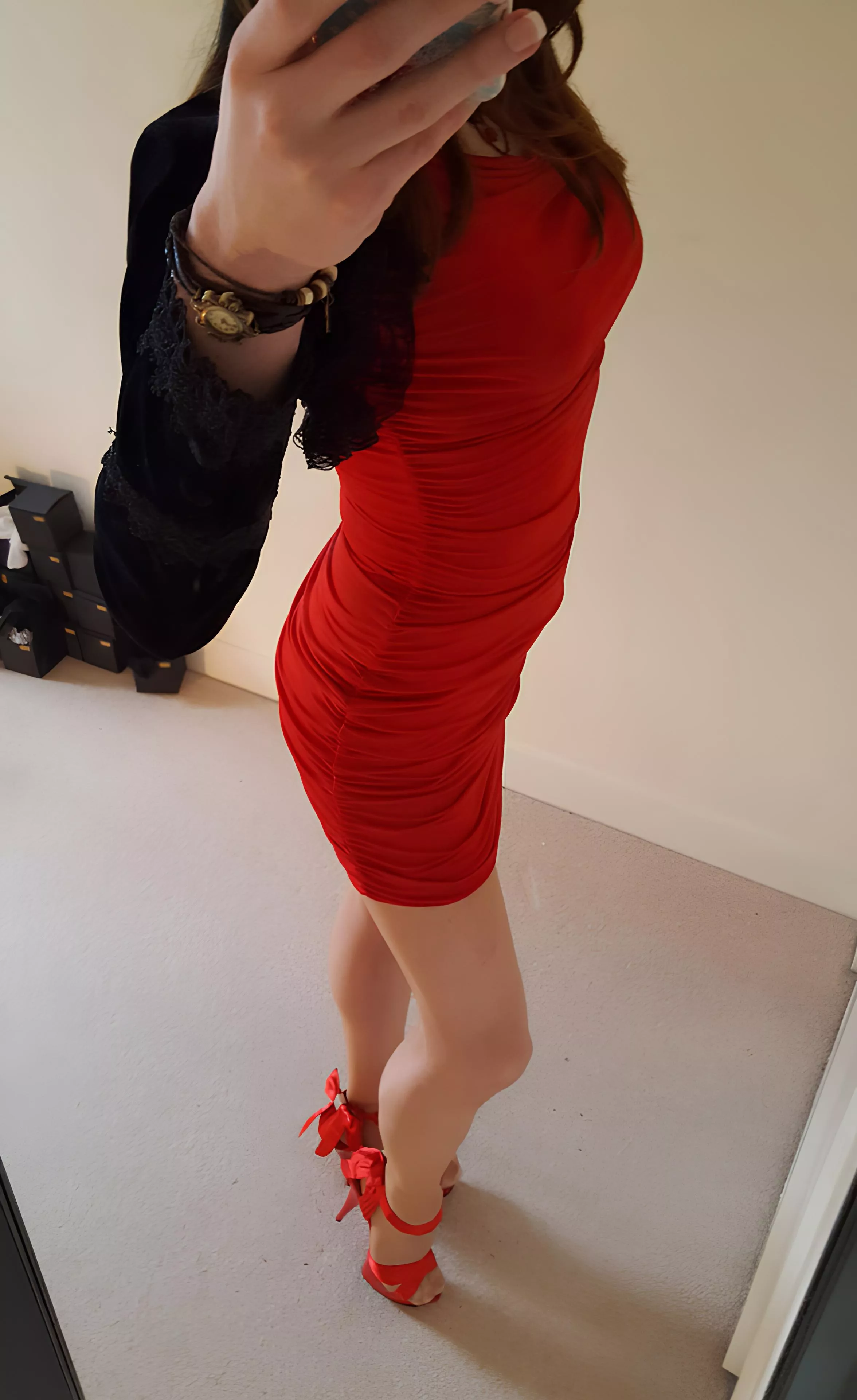 Does this dress look good on me?