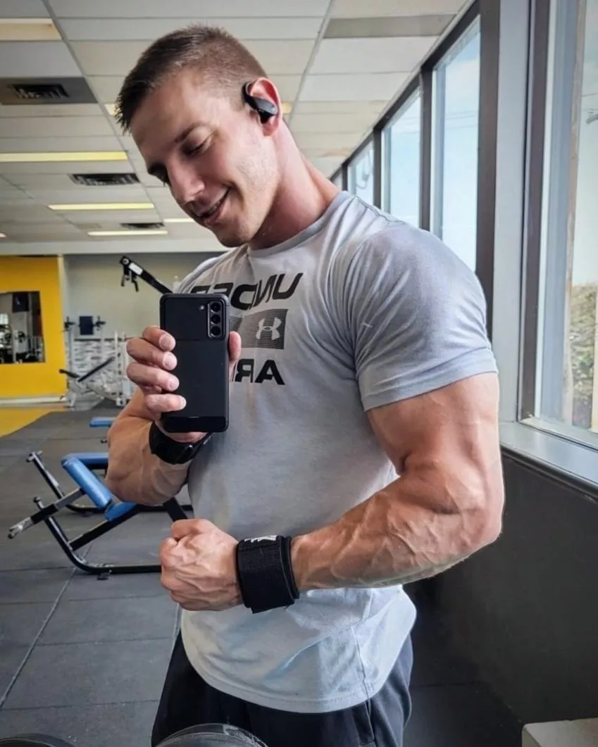 H u g e 💪🏼😈🔥