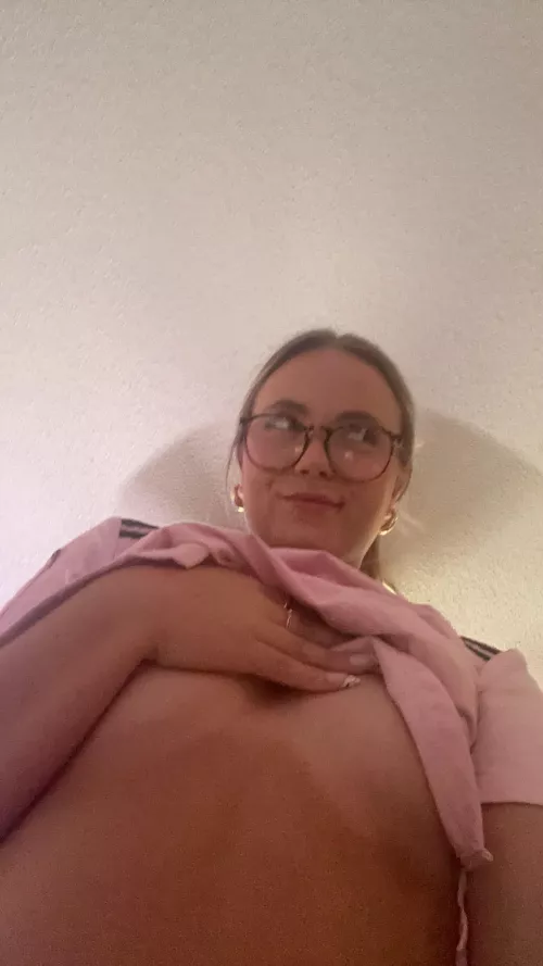 Hate how itchy I get here