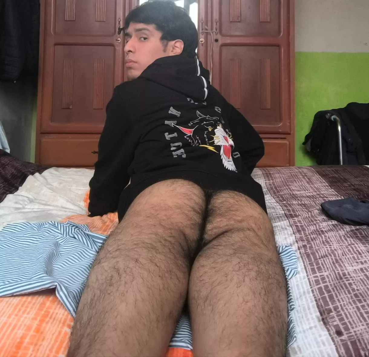 I'm being told I have an ugly ass 🥲