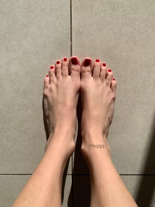 My feet in the sun :)
